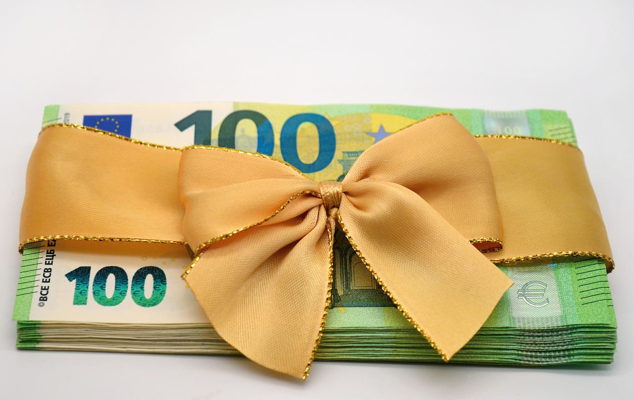 Lire la suite à propos de l’article Les billets de 100 euros vont-ils être interdits en France?